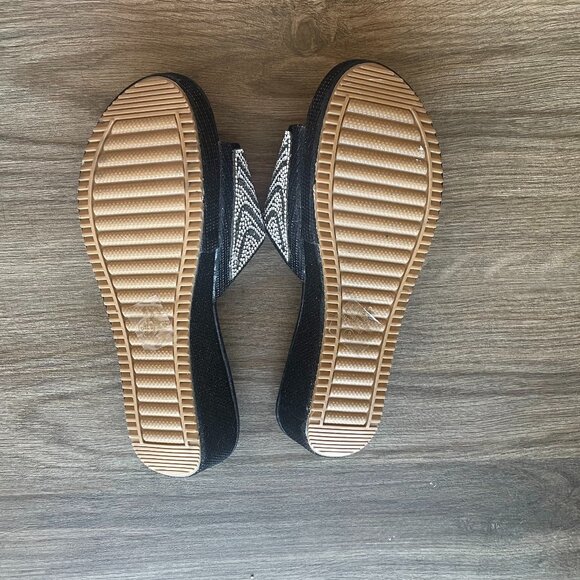 Verano Rio Women's Black & Silver Rhinestone Slide Wedge Sandals  Size 8 - Picture 5 of 9